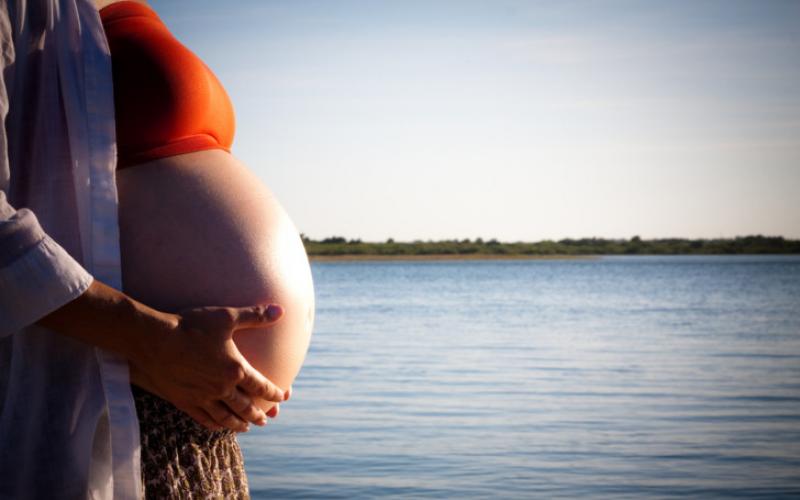 Аквааэробика для беременных — польза, вред, упражнения, противопоказания Аквааэробика для беременных противопоказания